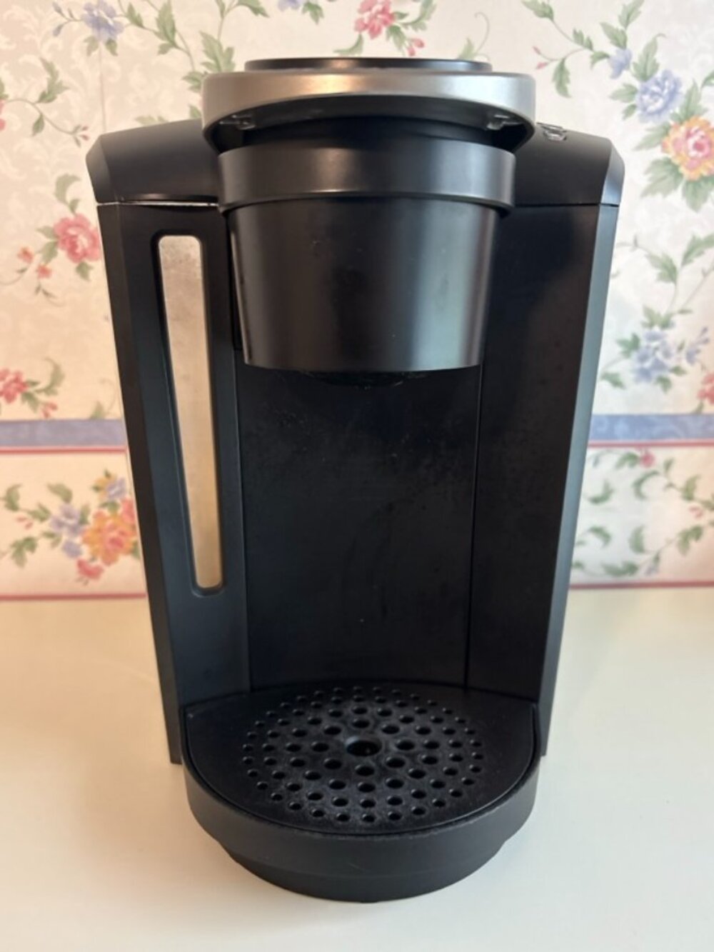 Share Keurig Select K80 Single Serve K-Cup Coffee Maker - Tested and Works